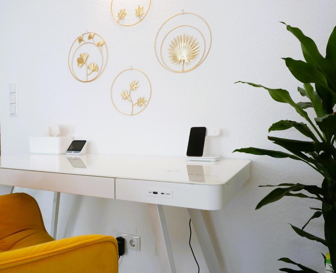 Mein Apartment Flowers Mit Kamin, Bis 10 Personen Frankenthal  Exterior foto